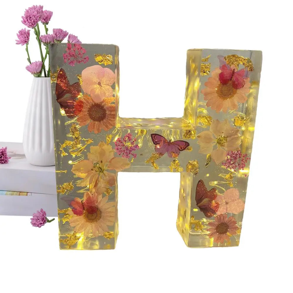 Floral Letter Night Lights Decorative Resin Lamp with Initial Letter & Dry Flower Creative Table Light Night Lamp Glowing